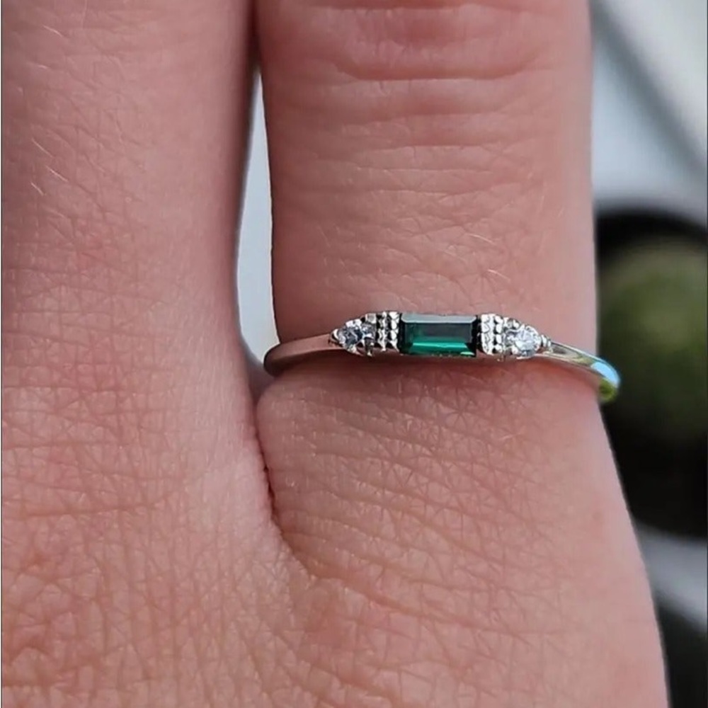 925 Sterling Silver Rectangular Green Zircon Eter… - image 6